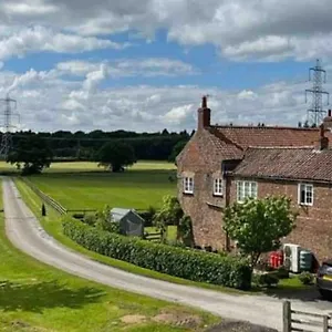 beech-cottage-close-to-york-cozy-rural-stay.yorkshirehotels.net/